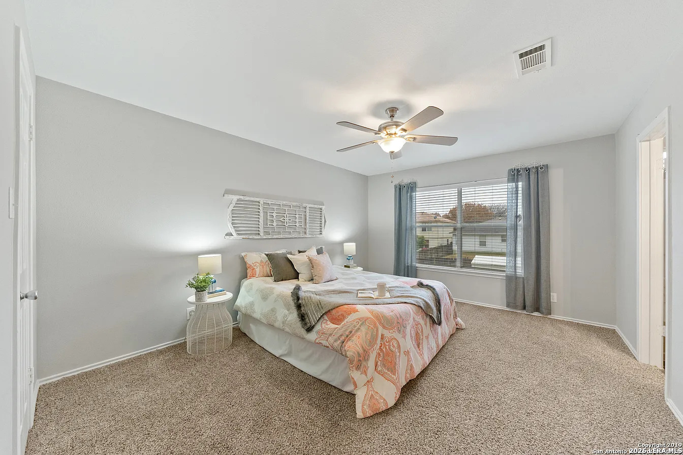 617 Leopard Hollow San Antonio TX 78251