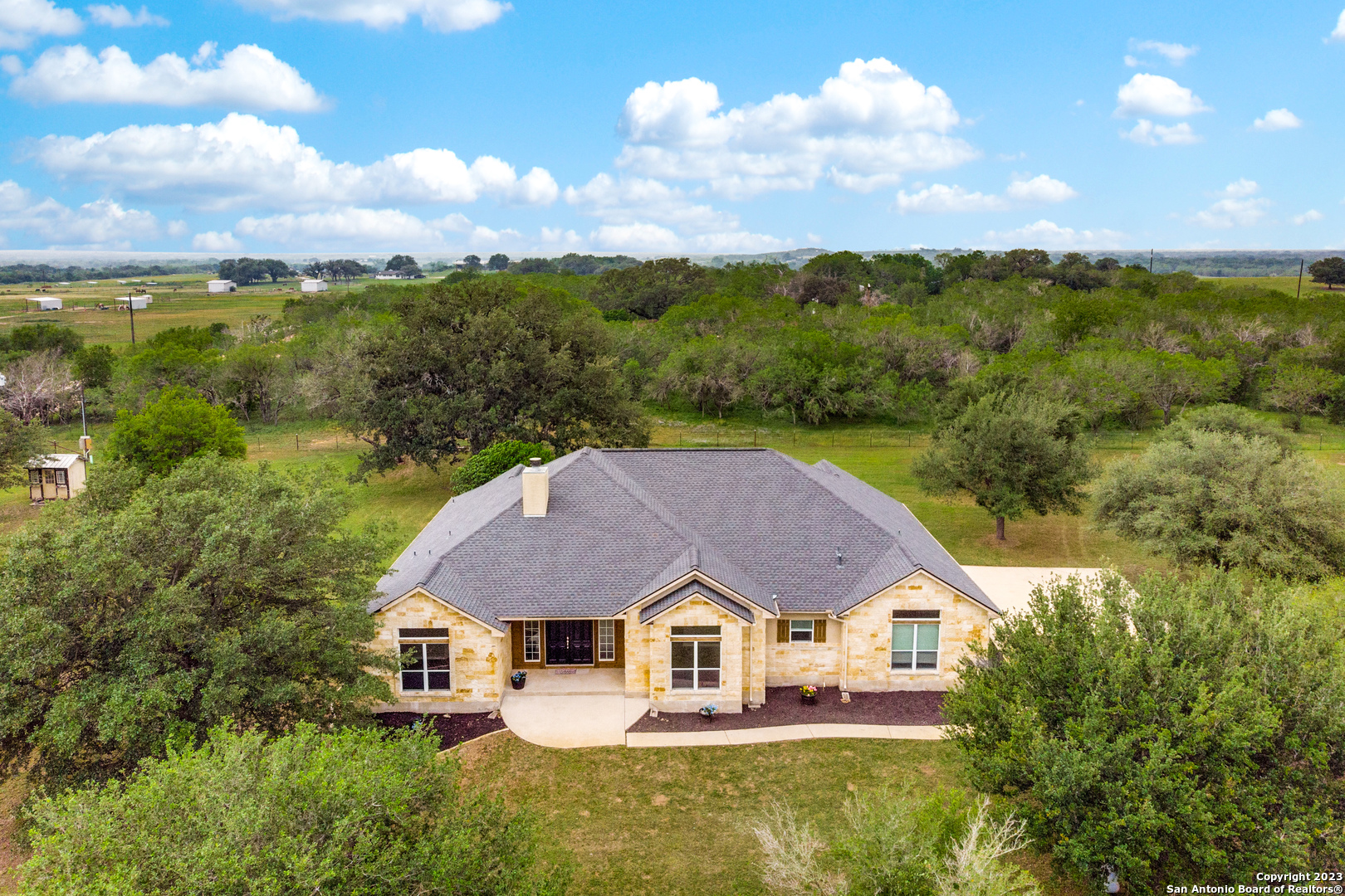 402 Annies Lane La Vernia TX 78121