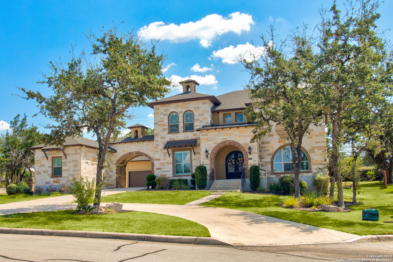 902 Fuego Del Sol San Antonio TX 78260