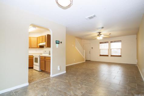 7839 Cortland Oak San Antonio TX 78254