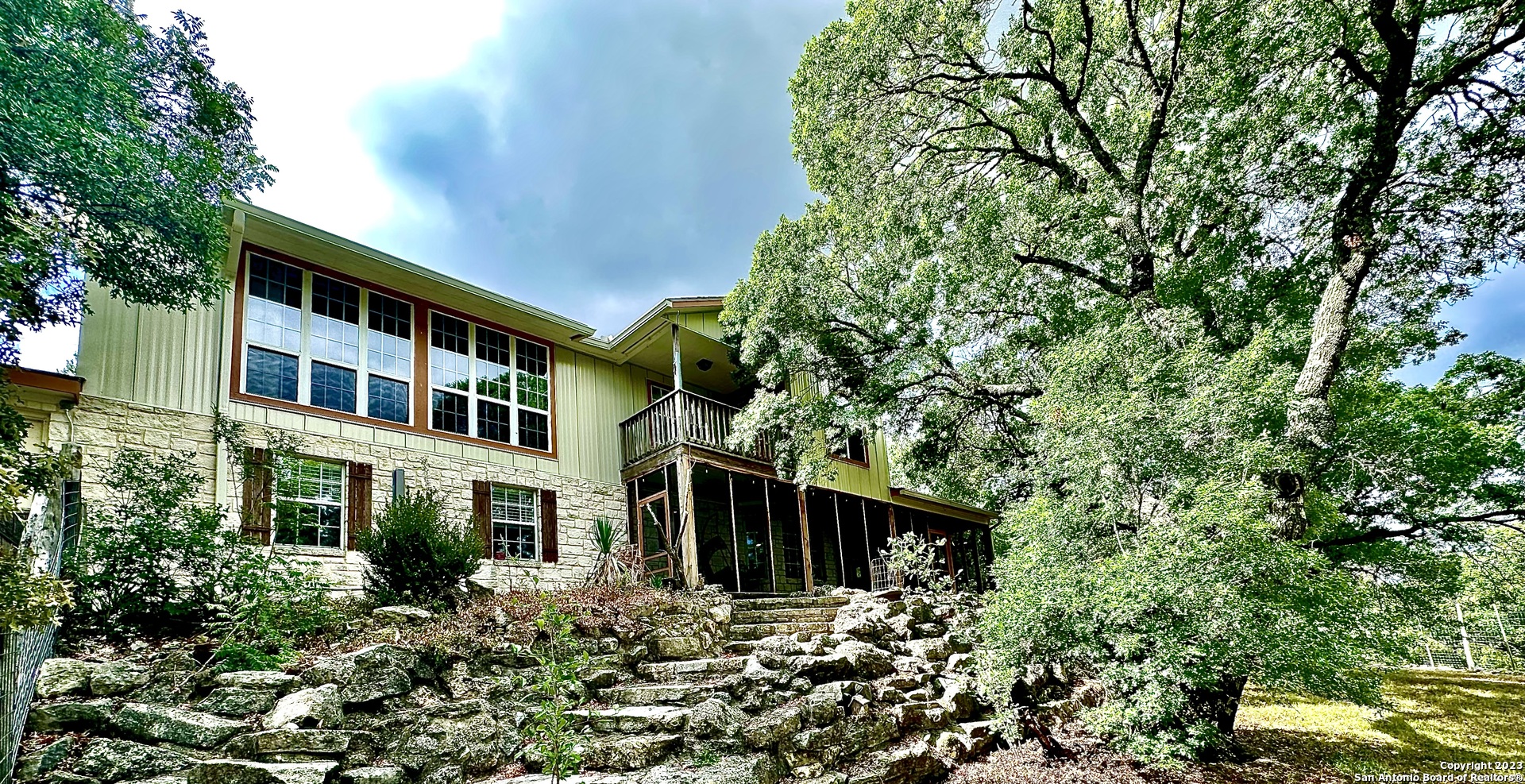 1241 Indian Creek Loop Kerrville TX 78028