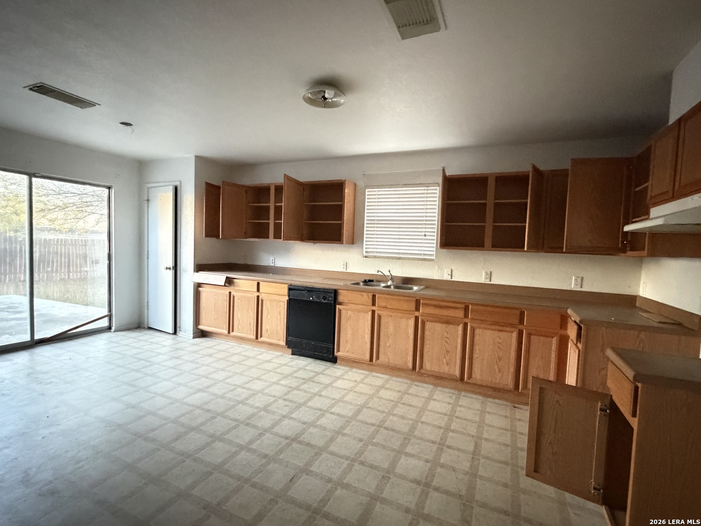 1310 Sunbend Falls San Antonio TX 78224