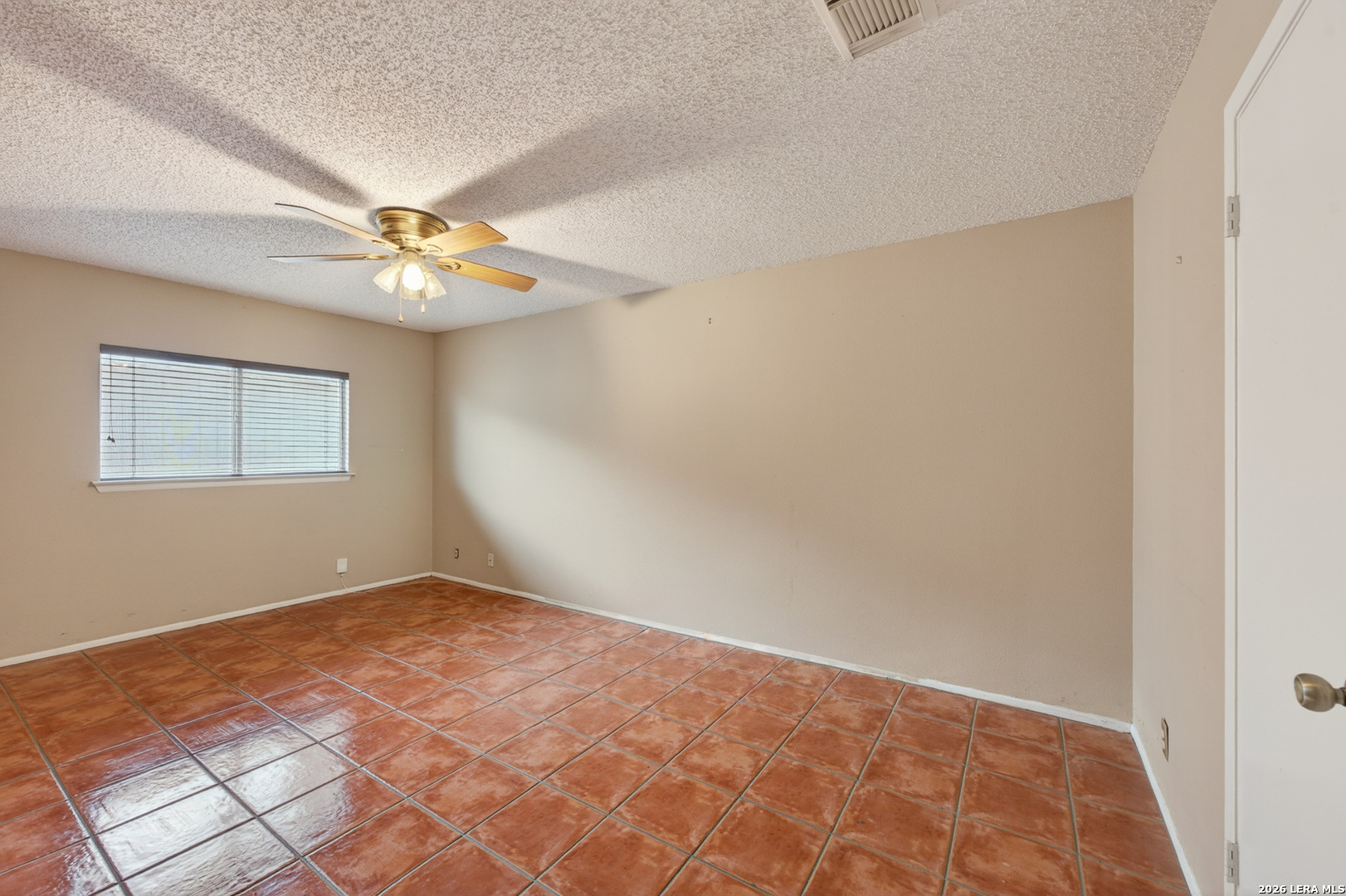 8014 Swindow Circle Converse TX 78109