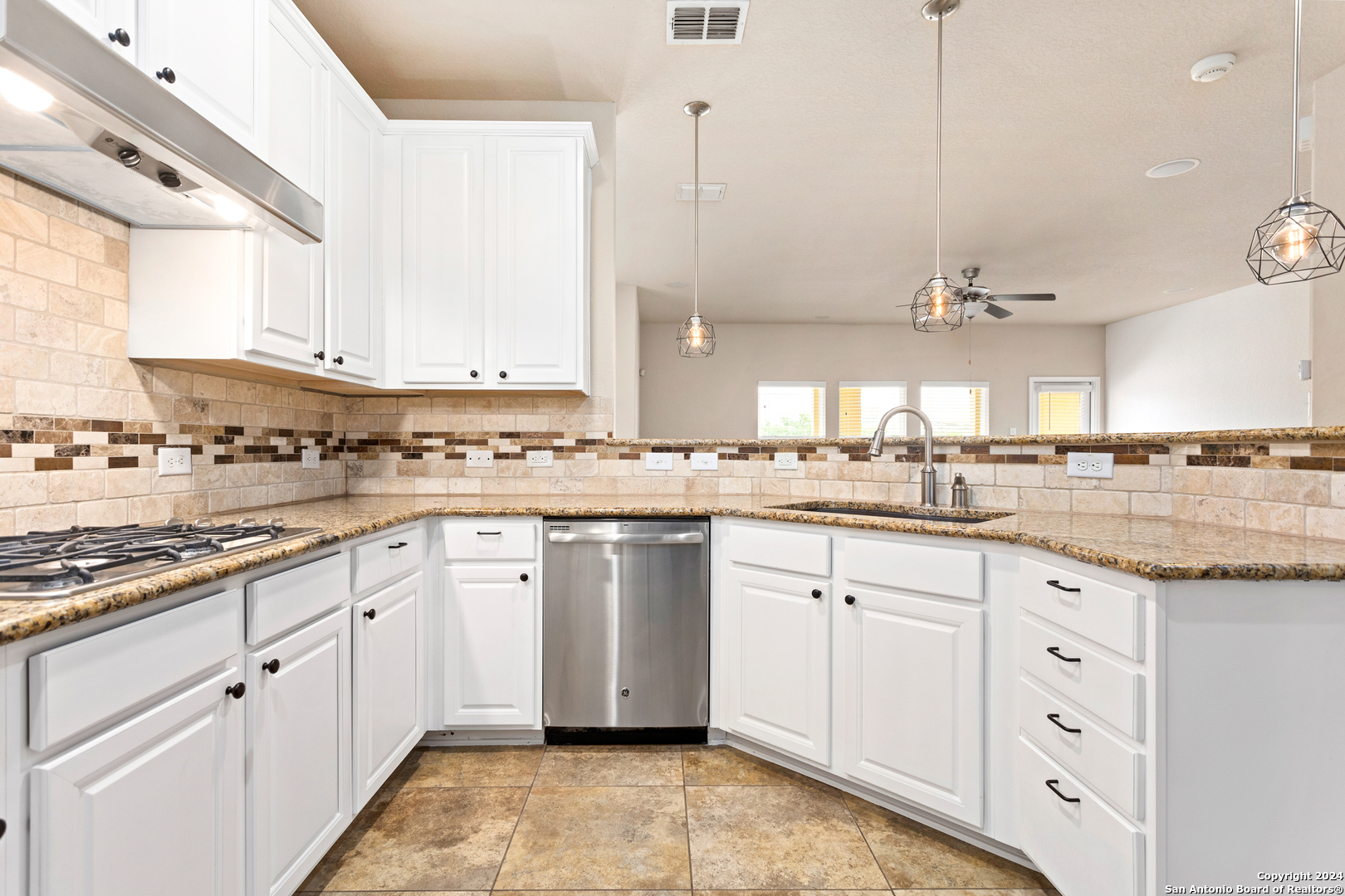 23819 Stately Oaks San Antonio TX 78260