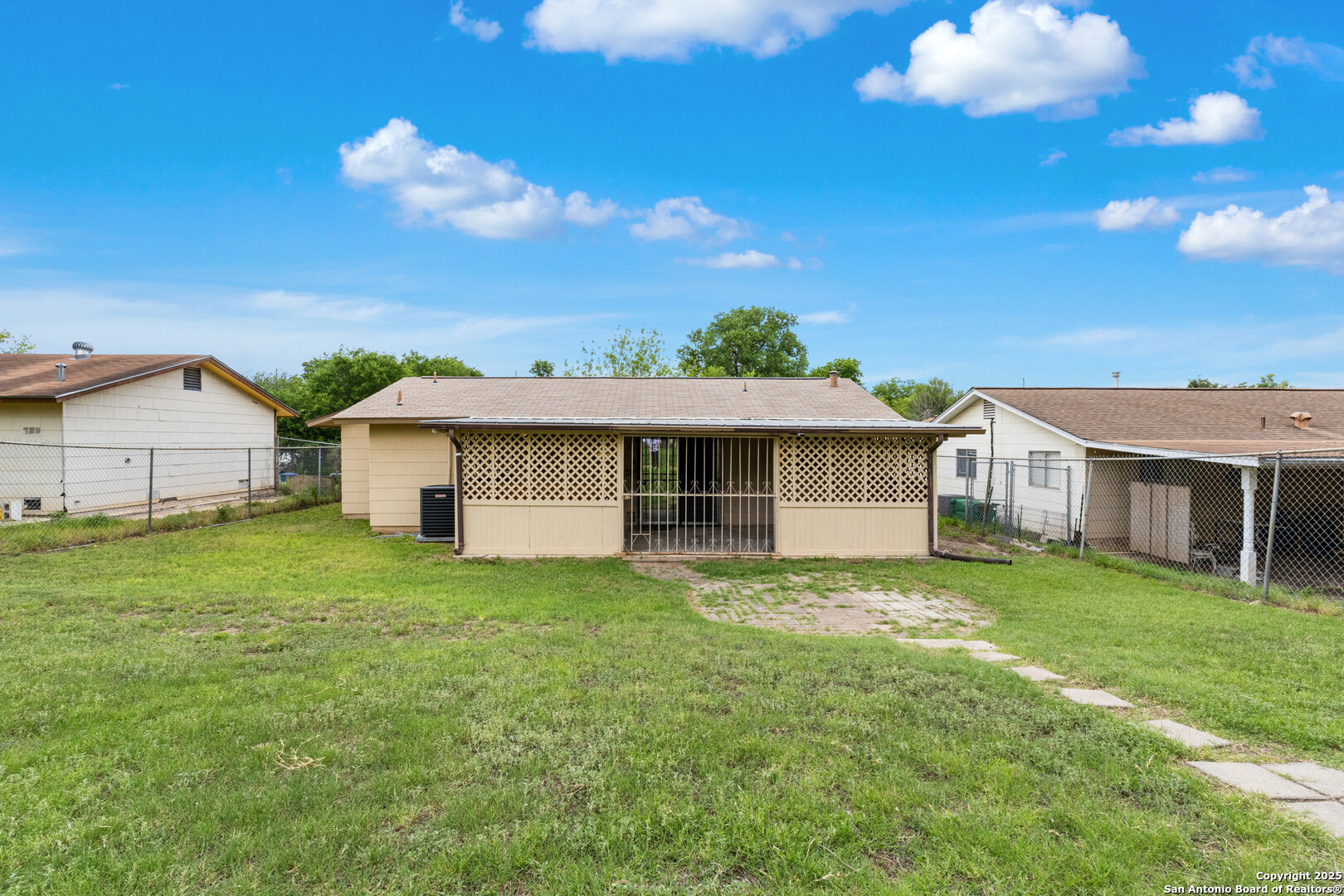 5111 Oldstead San Antonio TX 78228