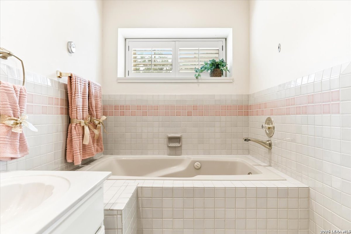 18 Court Circle San Antonio TX 78209