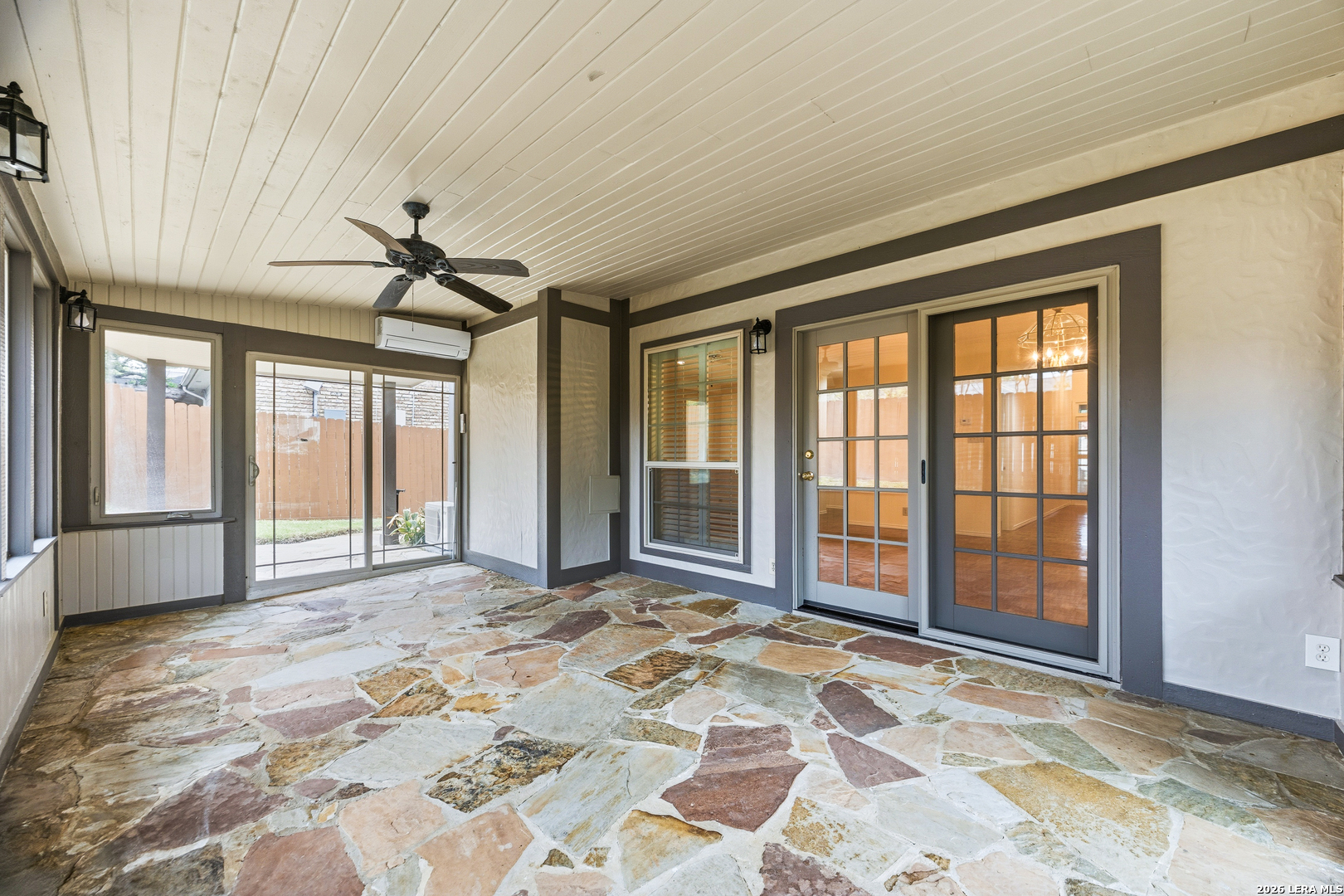 18 Court Circle San Antonio TX 78209