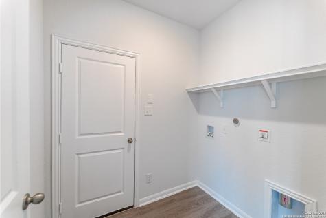 6609 Cibolo Springs Converse TX 78109