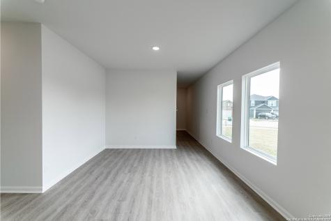 6609 Cibolo Springs Converse TX 78109