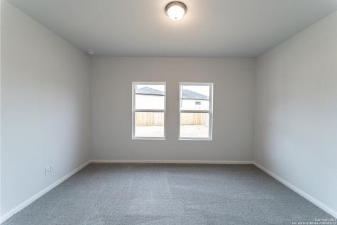 6609 Cibolo Springs Converse TX 78109