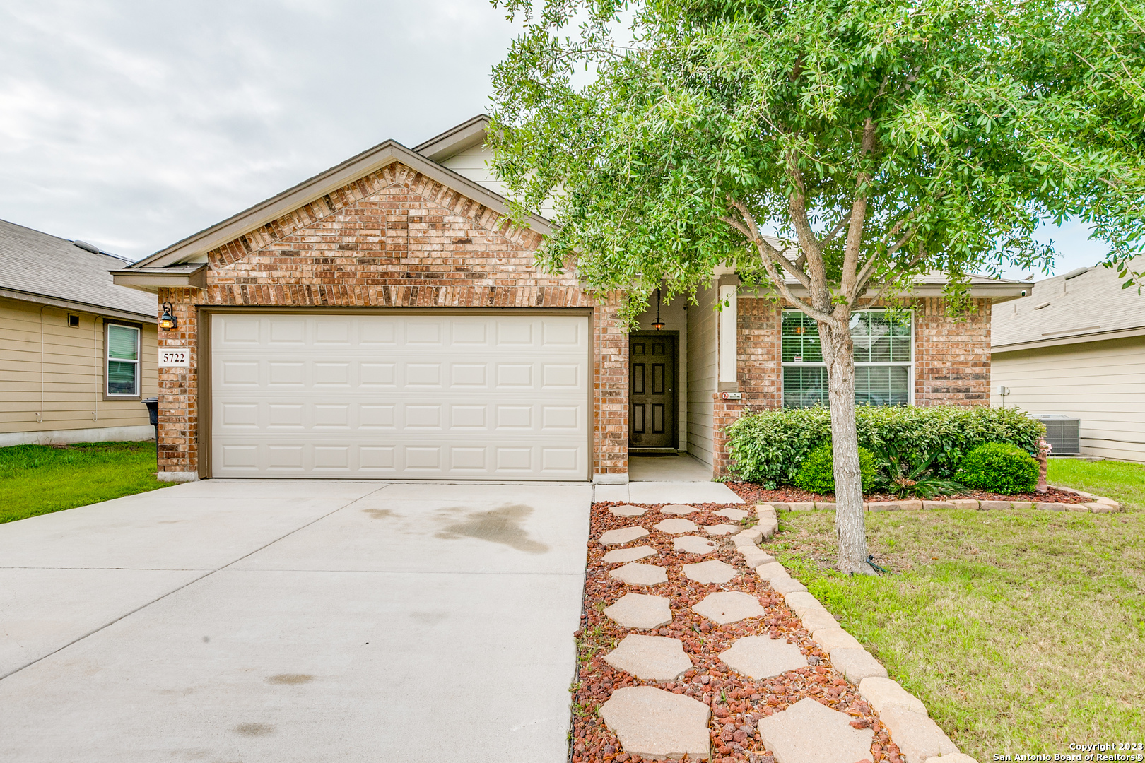 5722 Goliad Bluff San Antonio TX 78222