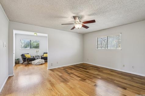 11810 Thoroughbred San Antonio TX 78253