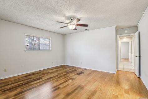 11810 Thoroughbred San Antonio TX 78253