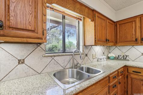 11810 Thoroughbred San Antonio TX 78253