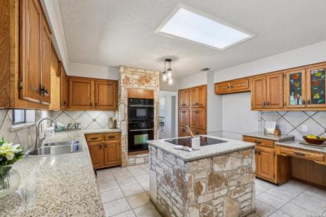 11810 Thoroughbred San Antonio TX 78253