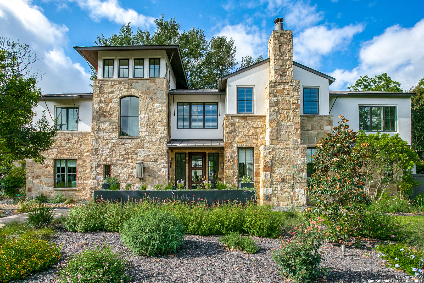 318 Canterbury Hill San Antonio TX 78209