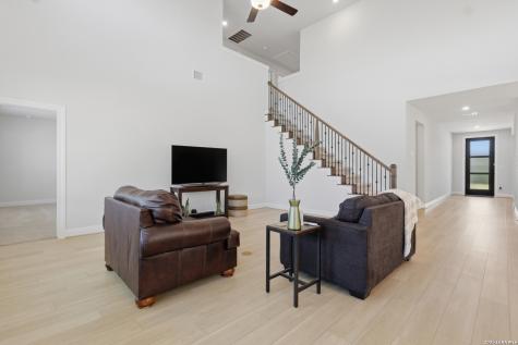 14827 Mapleton Hill San Antonio TX 78245