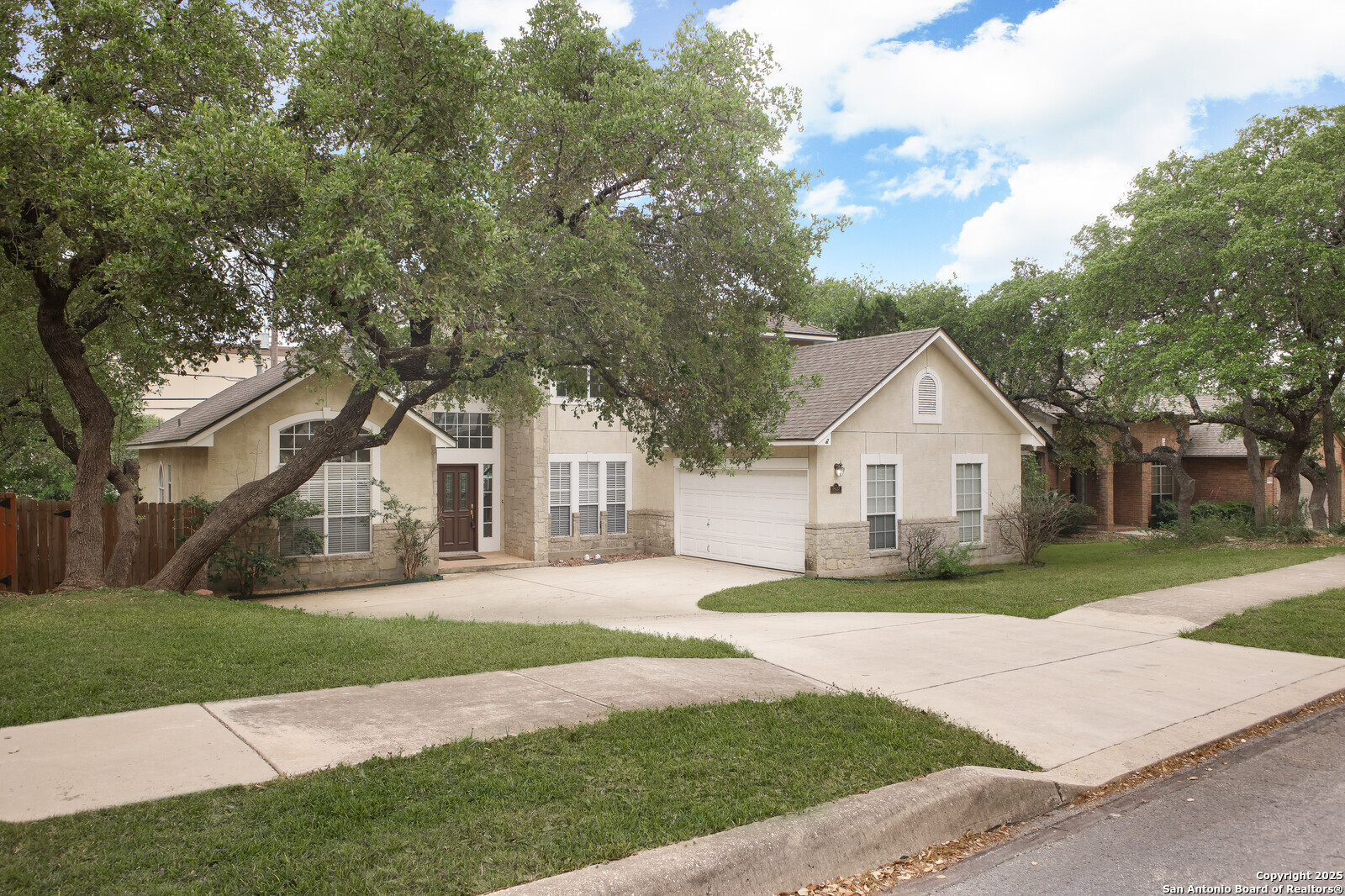 18127 Brookwood Forest San Antonio TX 78258
