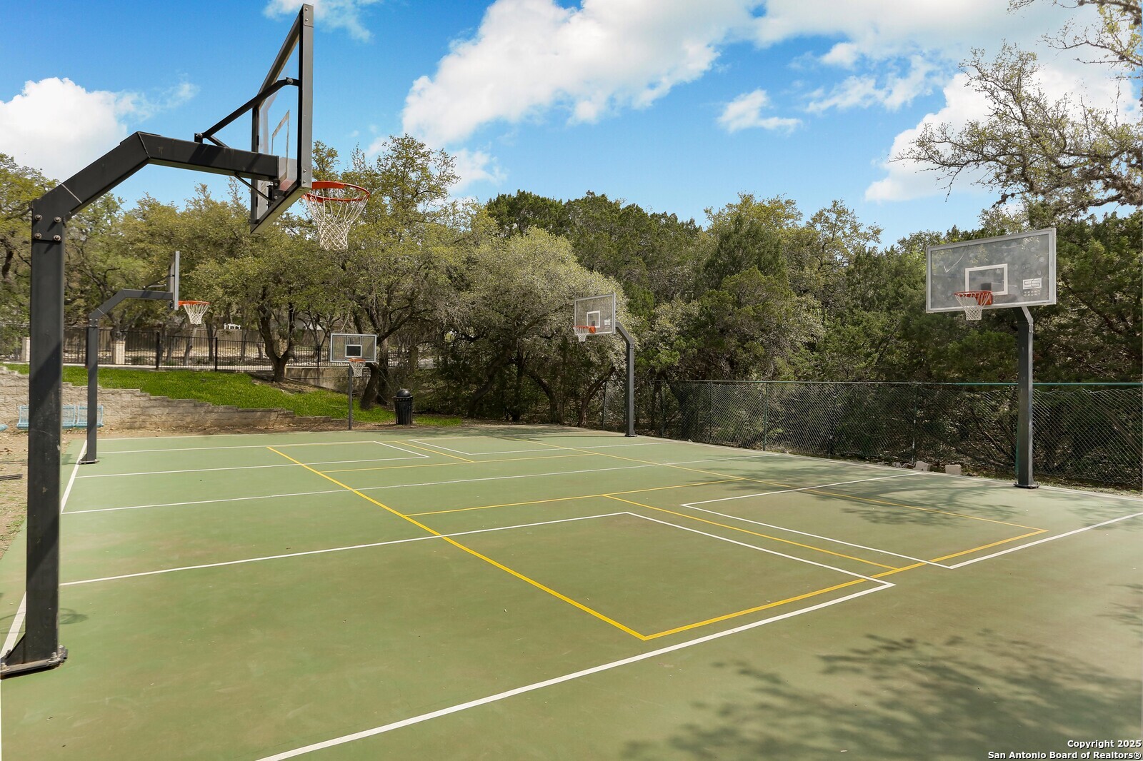 18127 Brookwood Forest San Antonio TX 78258