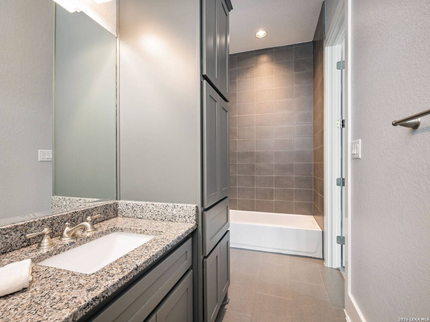 8103 Vanity Hill San Antonio TX 78256