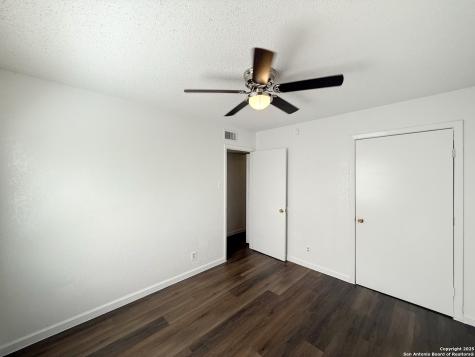 115 Morning Valley San Antonio TX 78227