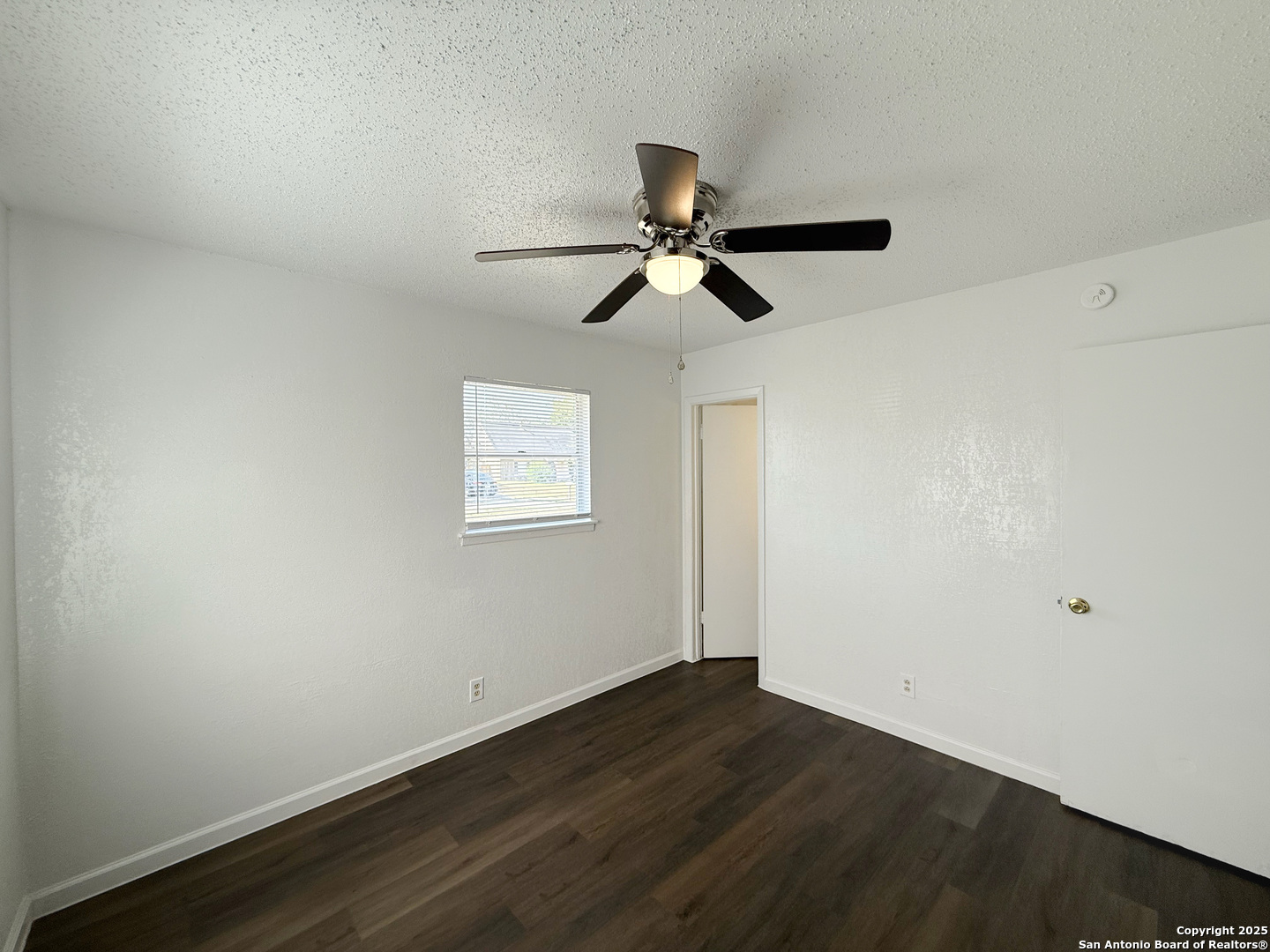 115 Morning Valley San Antonio TX 78227