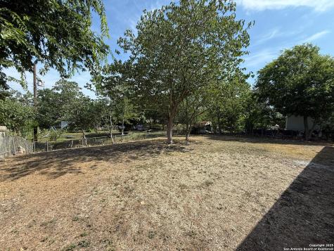 115 Morning Valley San Antonio TX 78227