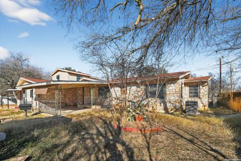761 Avenue F Poteet TX 78065