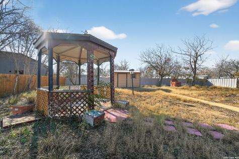 761 Avenue F Poteet TX 78065