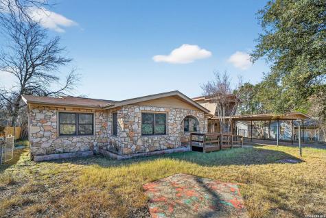 761 Avenue F Poteet TX 78065