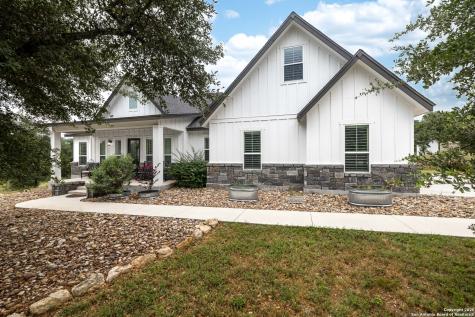 105 Clear Water Canyon Helotes TX 78023
