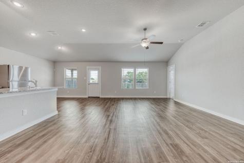 5443 Coral Valley San Antonio TX 78242