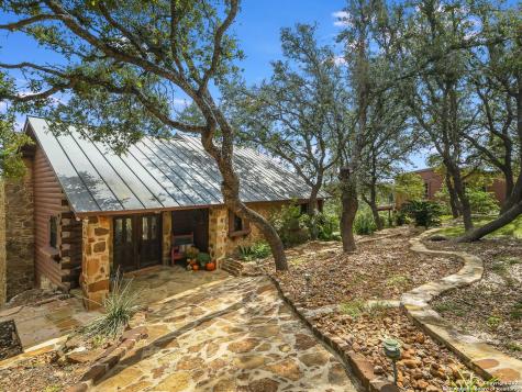 27728 Ramblewood Street San Antonio TX 78261