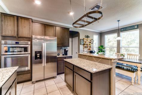 11330 Hill Top Bend Helotes TX 78023