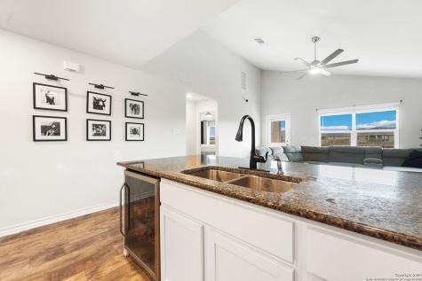 6638 Kingsley Edge San Antonio TX 78252