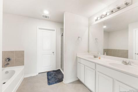6638 Kingsley Edge San Antonio TX 78252