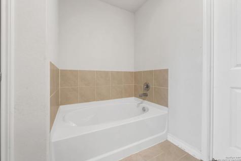 6638 Kingsley Edge San Antonio TX 78252