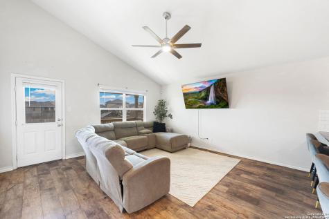 6638 Kingsley Edge San Antonio TX 78252