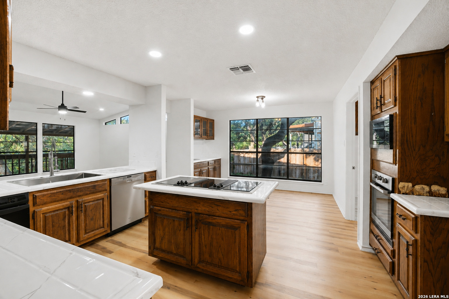 2163 Encino Loop San Antonio TX 78259
