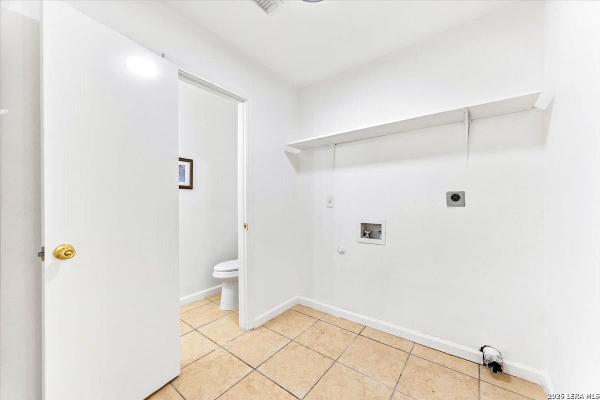 3510 Candleglenn San Antonio TX 78244
