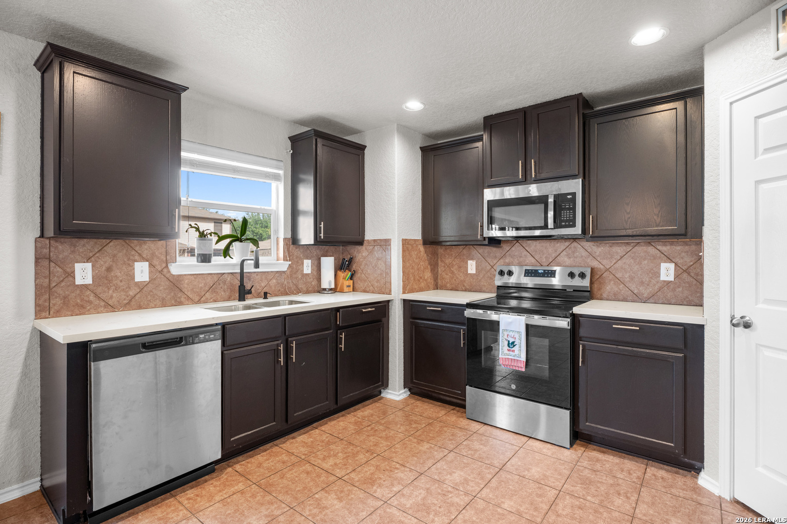 5406 Duke Field San Antonio TX 78227