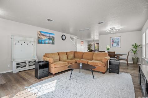 5406 Duke Field San Antonio TX 78227