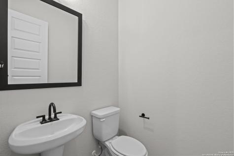 4511 Yoakum Valley Schertz TX 78108