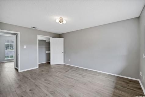 2822 Meadow River Street San Antonio TX 78251