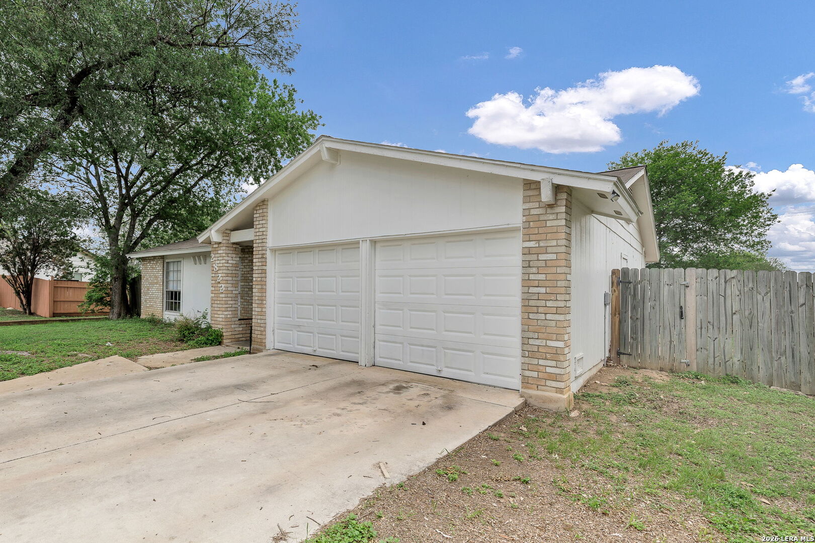 2822 Meadow River Street San Antonio TX 78251