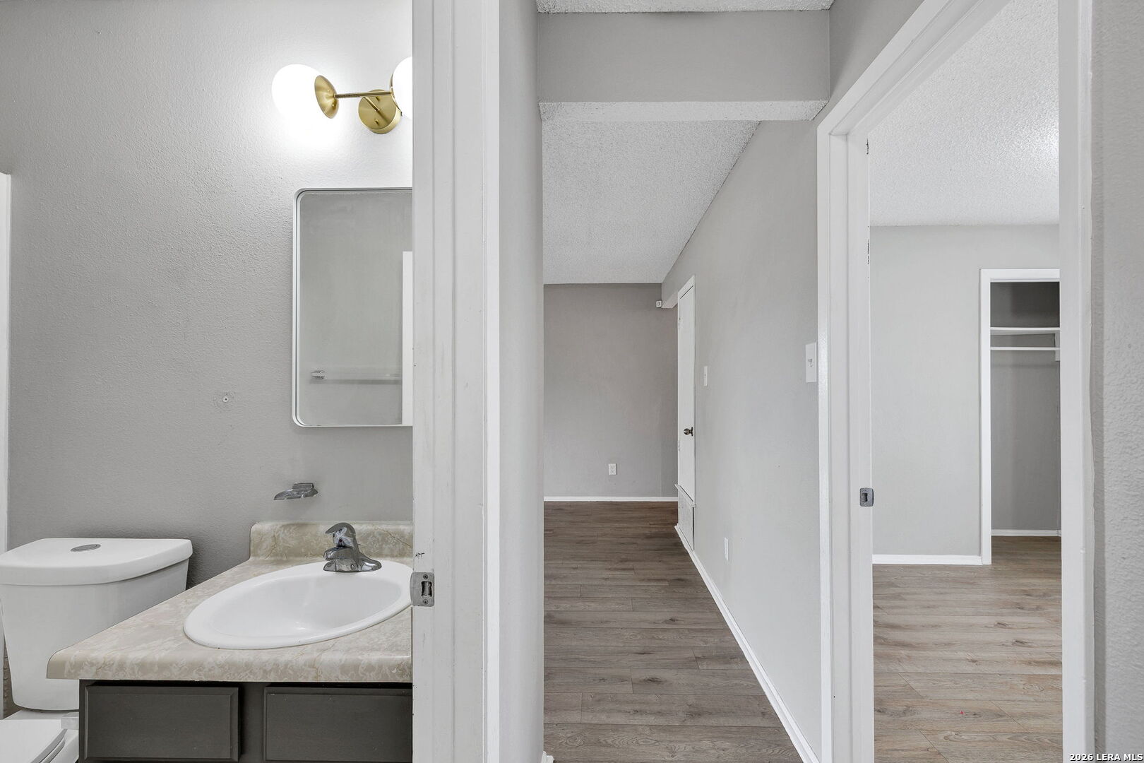2822 Meadow River Street San Antonio TX 78251