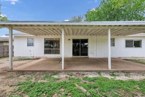 2822 Meadow River Street San Antonio TX 78251