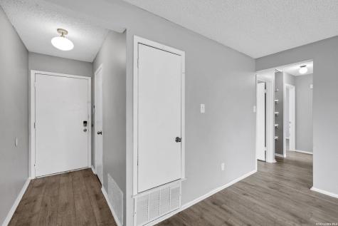 2822 Meadow River Street San Antonio TX 78251