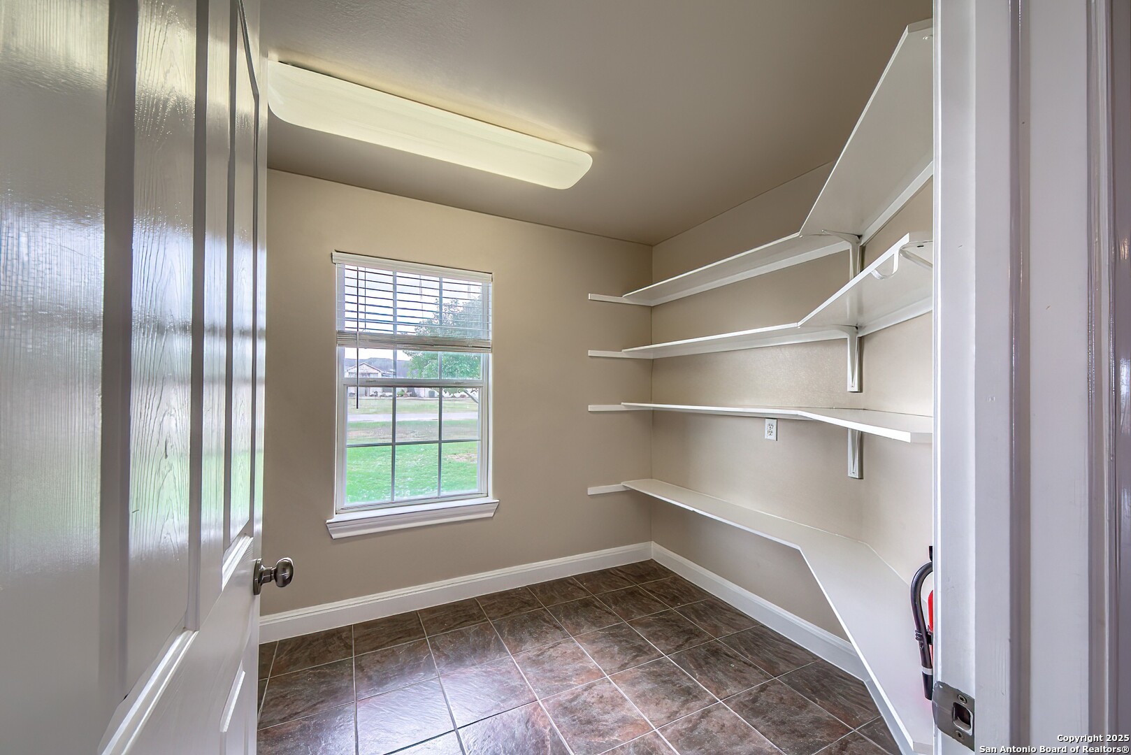 123 Colette Marion TX 78124