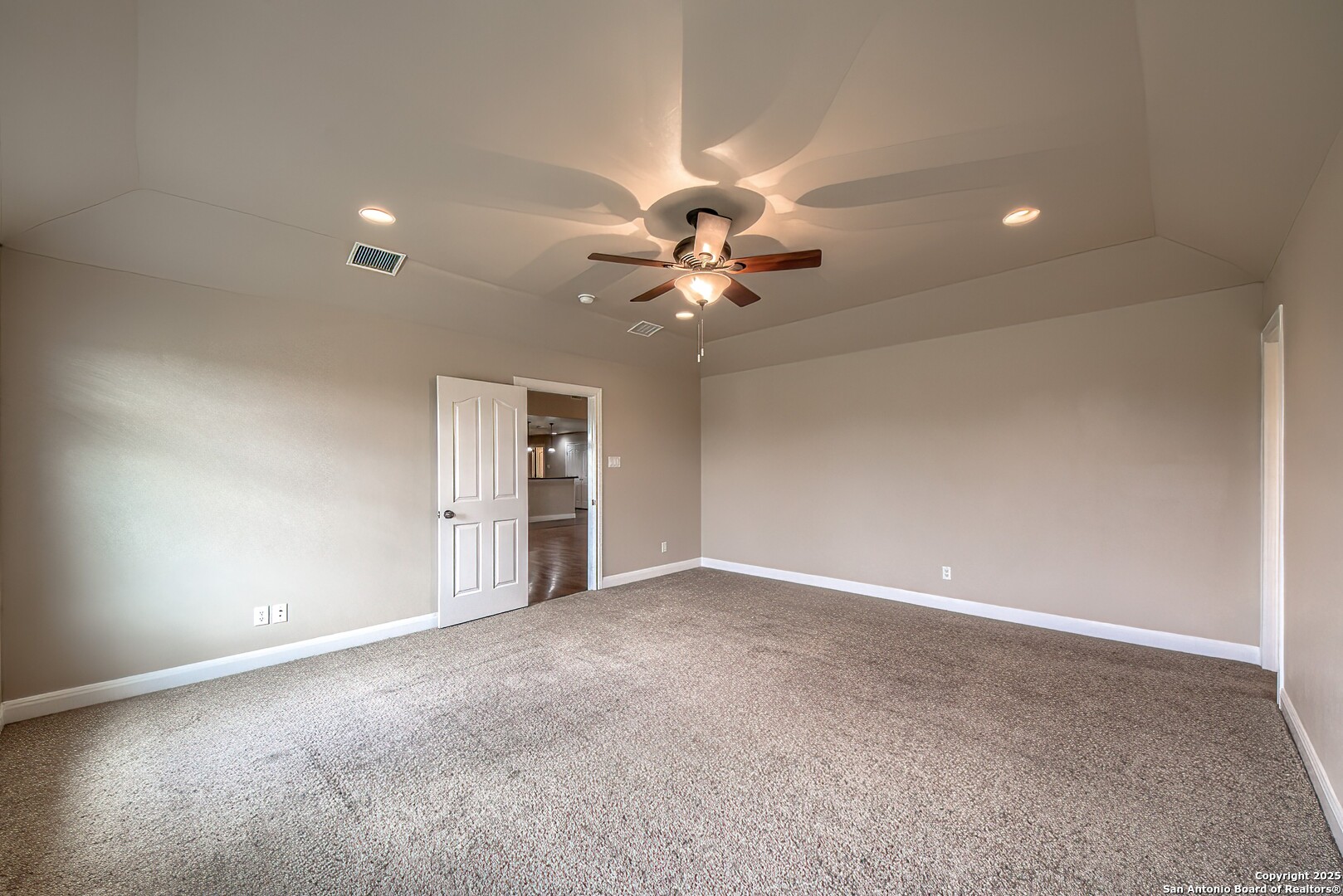 123 Colette Marion TX 78124